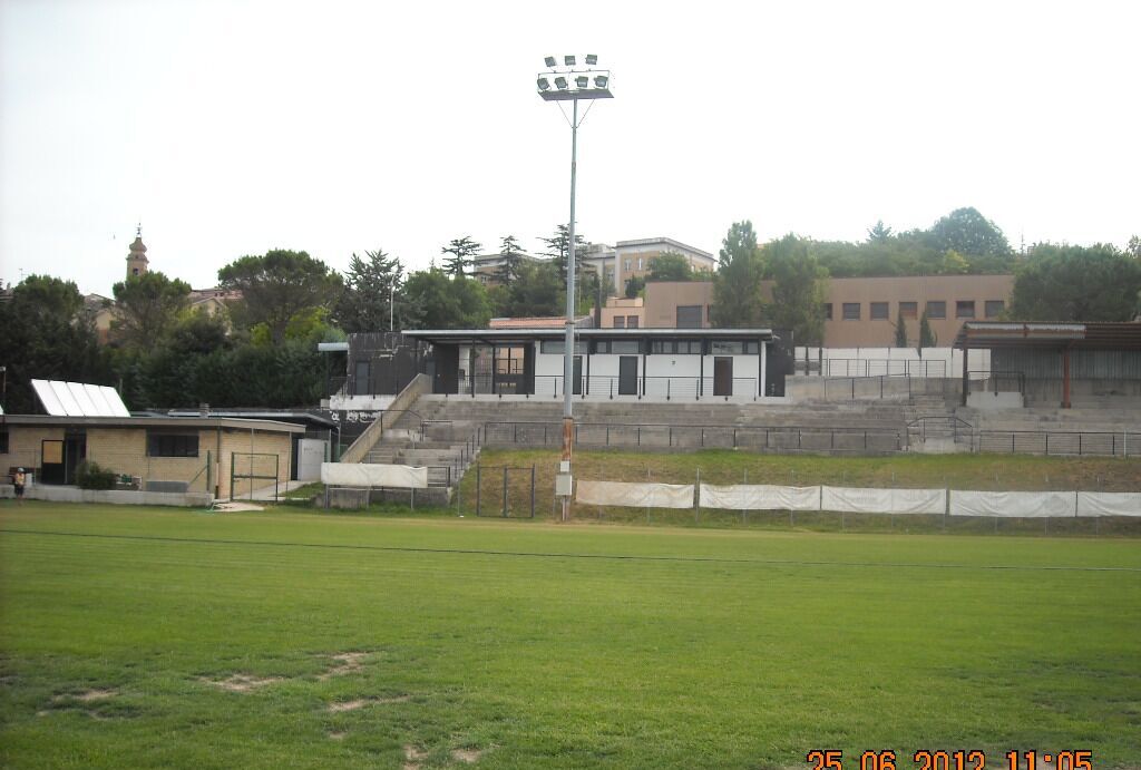 ANTE — tribuna e spogliatoi