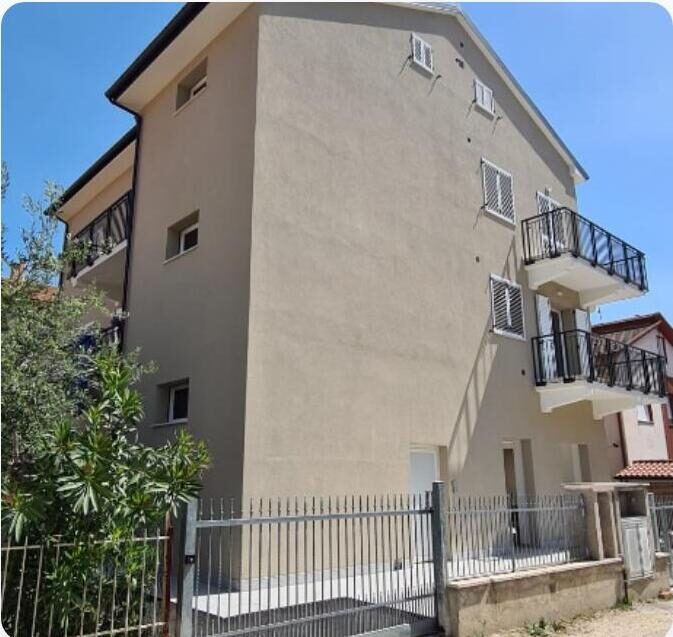 Nuova facciata dell'edificio dopo l'intervento