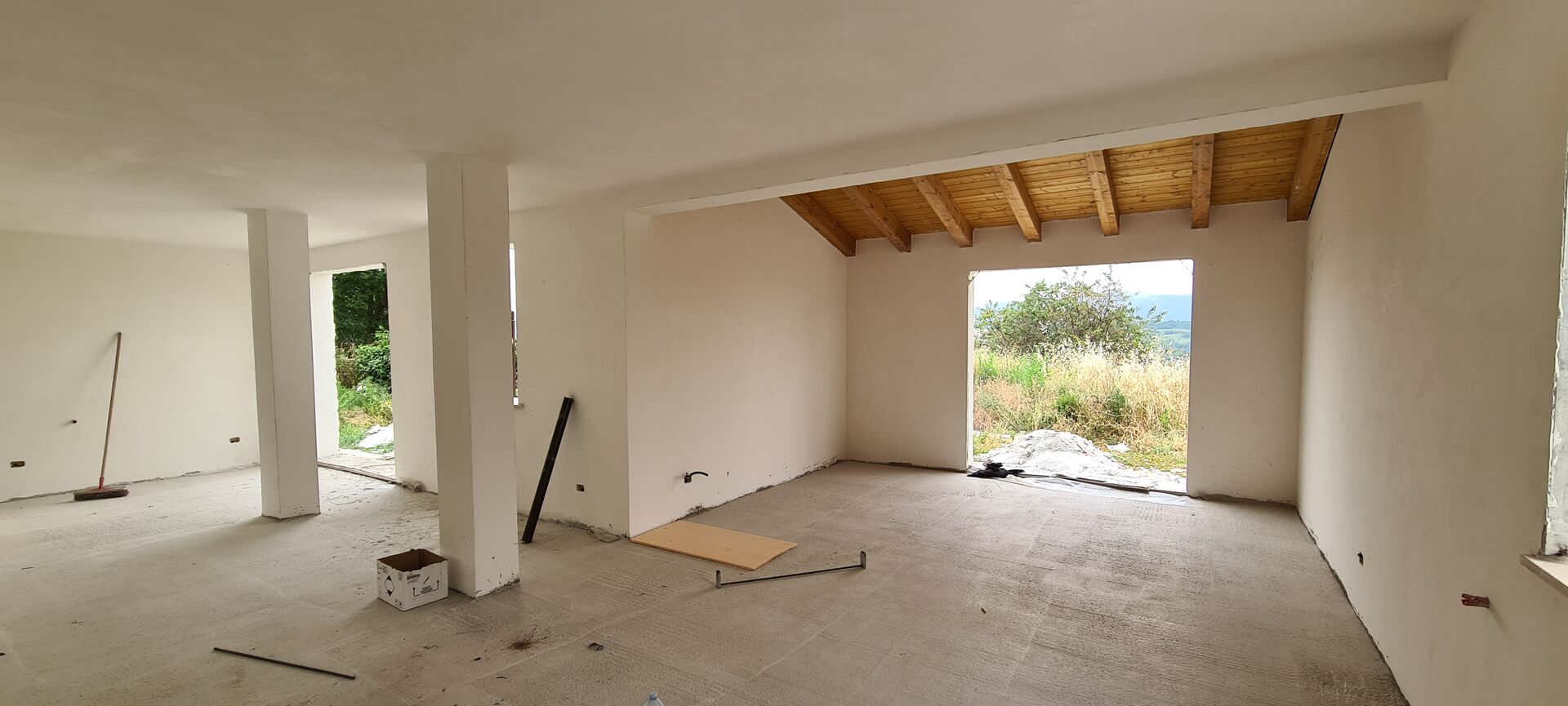 Interni in fase di finitura