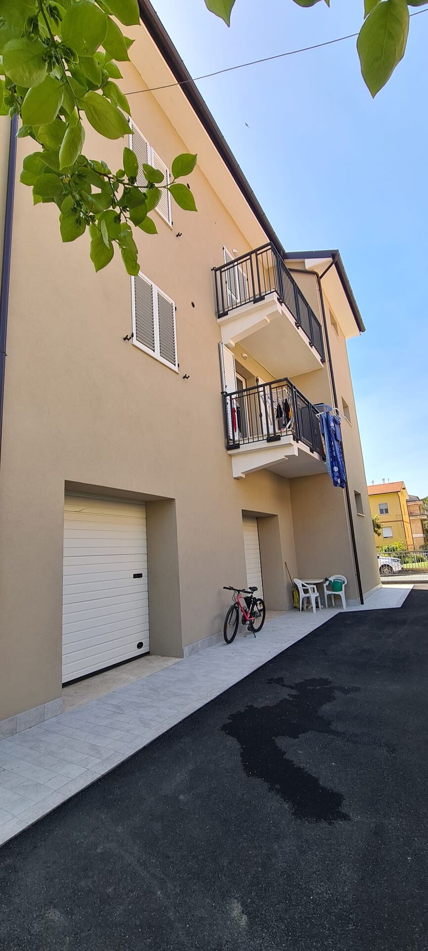 POST — fronte su strada