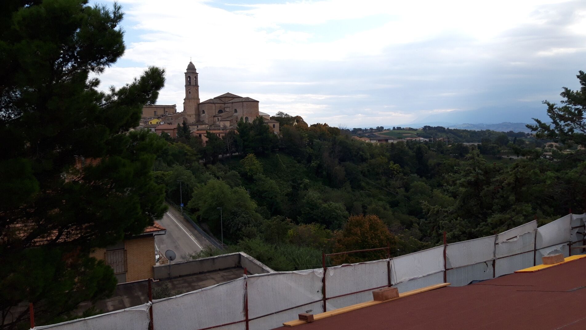 Vista sul borgo di Pollenza